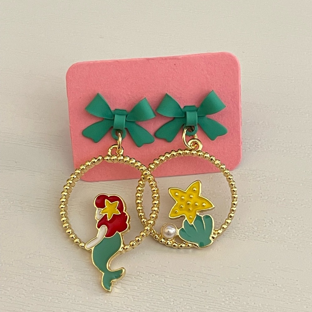 Little Mermaid Gold Dangle Earrings - Picture 1 of 2